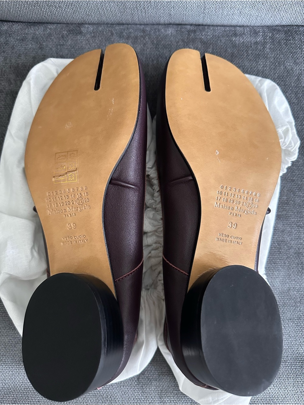 Maison Margiela Tabi Split-Toe ballerina with heel - Picture 6 of 8